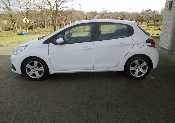 Peugeot 208 cena 22900 przebieg: 148000, rok produkcji 2015 z Góra małe 46